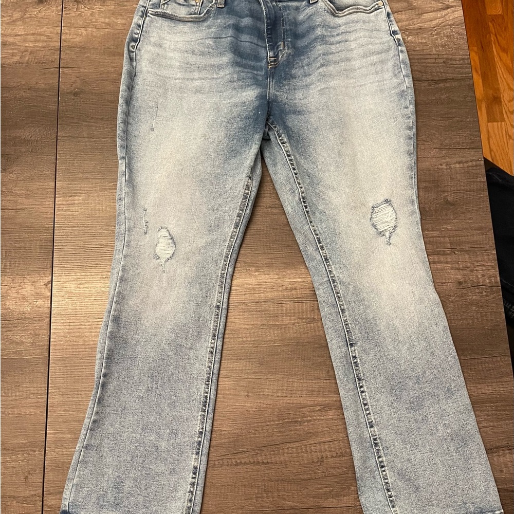 Women's Light Blue Jeans